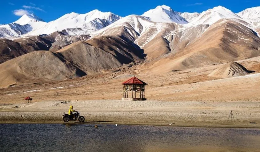 गर्मियों की छुट्टियों को बनाना चाहते हैं यादगार, इन खास जगहों की करें सैर