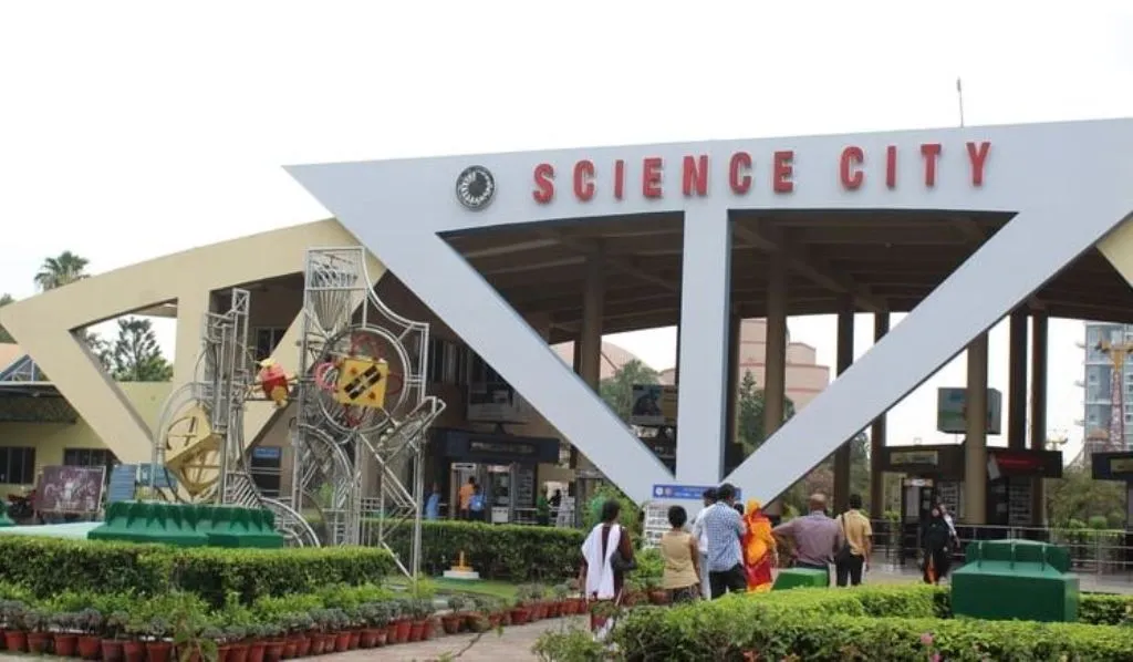 कोलकाता की साइंस सिटी में ब्रह्मोस, पृथ्वी समेत छह मिसाइलों की प्रतिकृतियां प्रदर्शित 