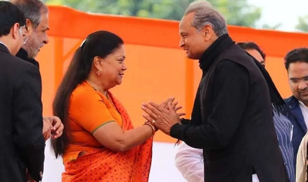 राजे, मेघवाल ने मेरी सरकार को ‘षड्यंत्र’ से बचाया: गहलोत, राजे ने साजिश के आरोपों को ही किया खारिज 