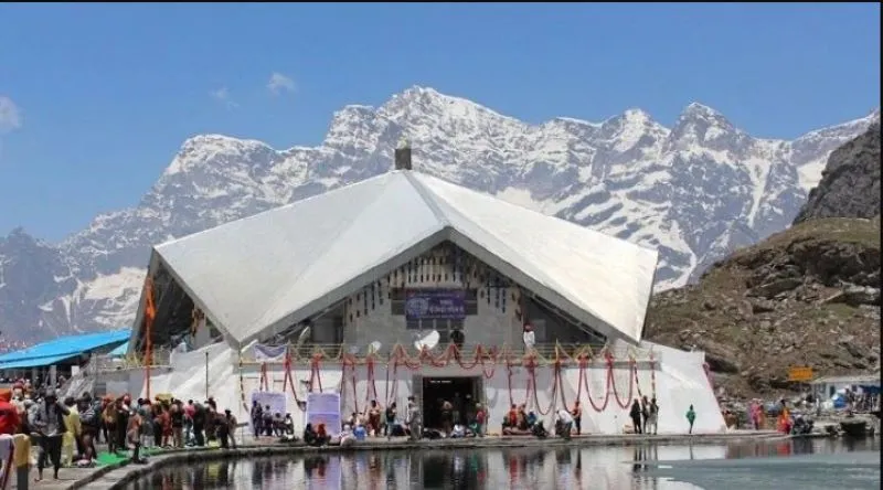 ऋषिकेश: हेमकुंड के लिए रवाना होगा पहला जत्था, किन यात्रियों के जाने पर लगी रोक, जानिए इधर 