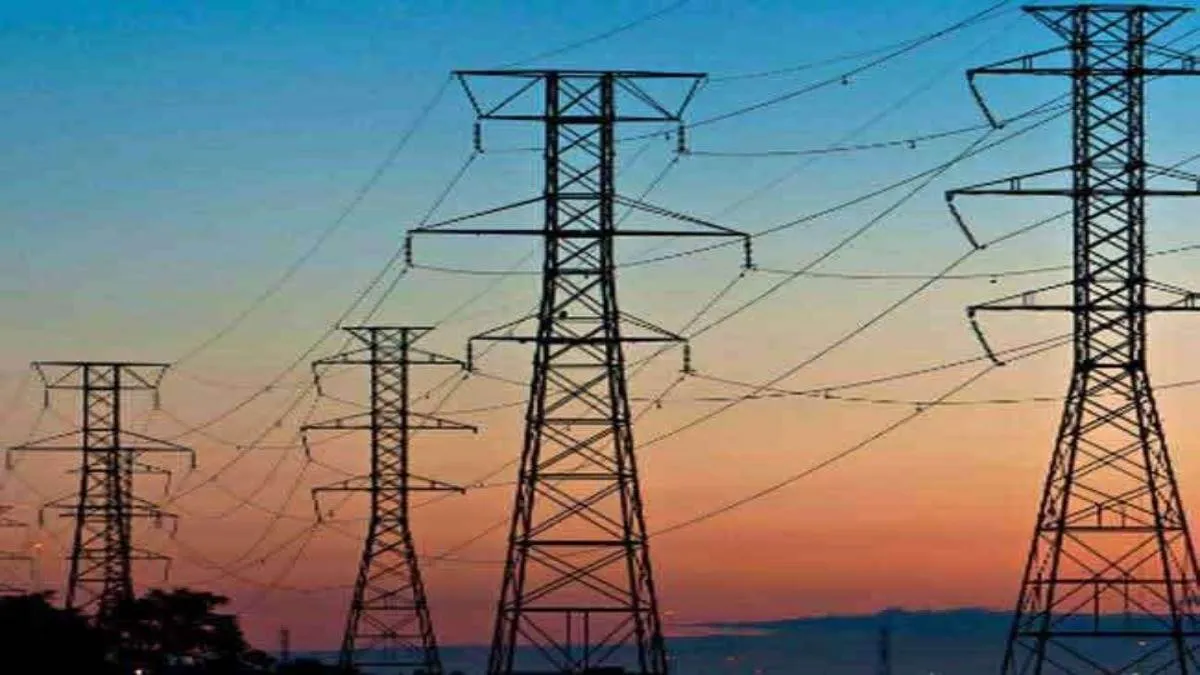 लखनऊ : ट्रांसफार्मर में आग लगने से बिजली आपूर्ति बाधित