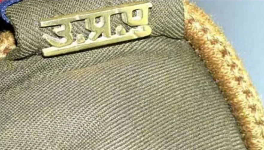 लखीमपुर-खीरी: धाराएं हटाने के लिए चौकी इंचार्ज ने रिश्वत में लिया फ्रिज, वीडियो वायरल होने पर SP ने हटाया