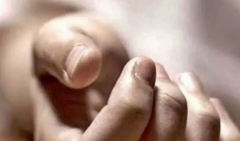 लखीमपुर-खीरी: छज्जे के मलबे के नीचे दबकर दस साल के बच्चे की मौत
