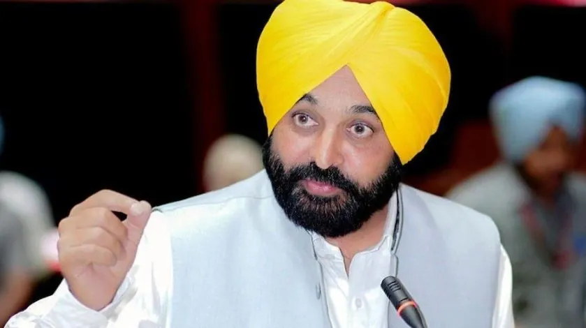 पंजाब सरकार ने एक साल में 300 भ्रष्ट अफसरों को सलाखों के पीछे डाला: CM मान