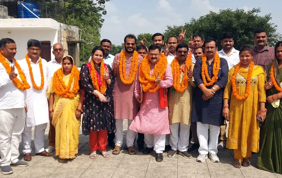 शाहजहांपुर: जिला सहकारी बैंक में संचालक पद के लिए हुए नामांकन, निर्विरोध निर्वाचित