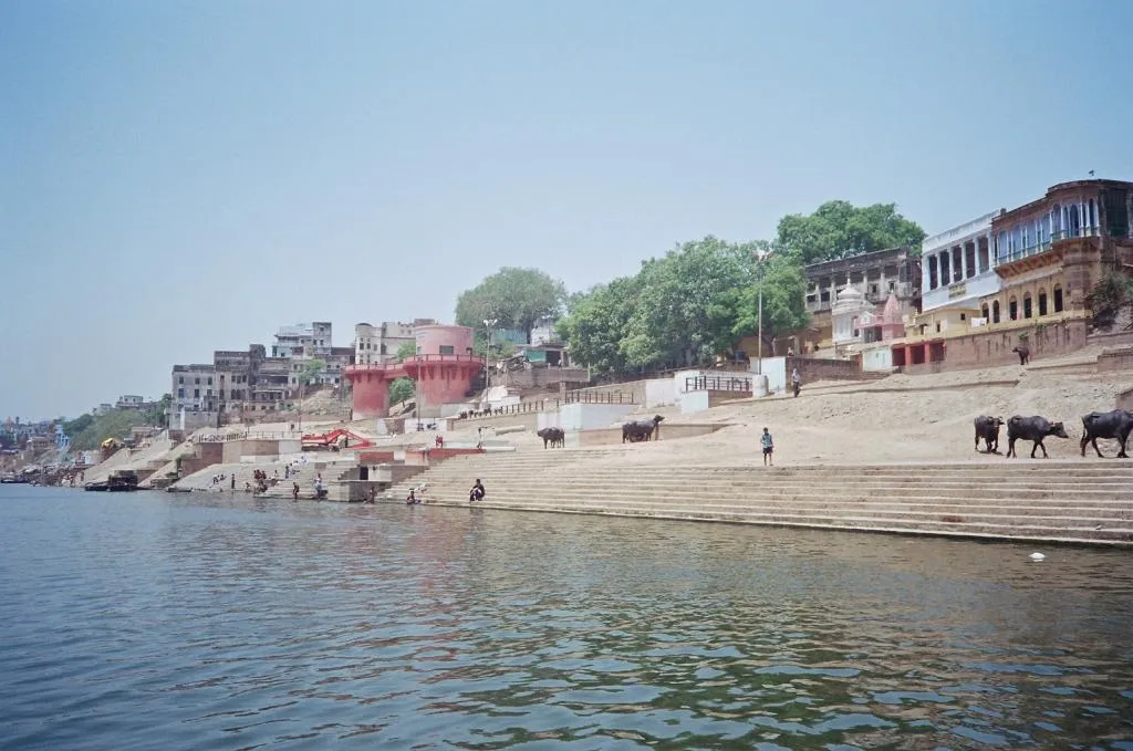 उत्तरकाशी: युवक के गंगा नदी में कुल्ला करने पर हुआ हंगामा