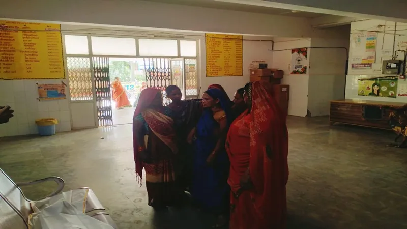 सुलतानपुर: तालाब में डूब रही बेटियों को बचाने कूदा पिता भी डूबा, बालिका की मौत