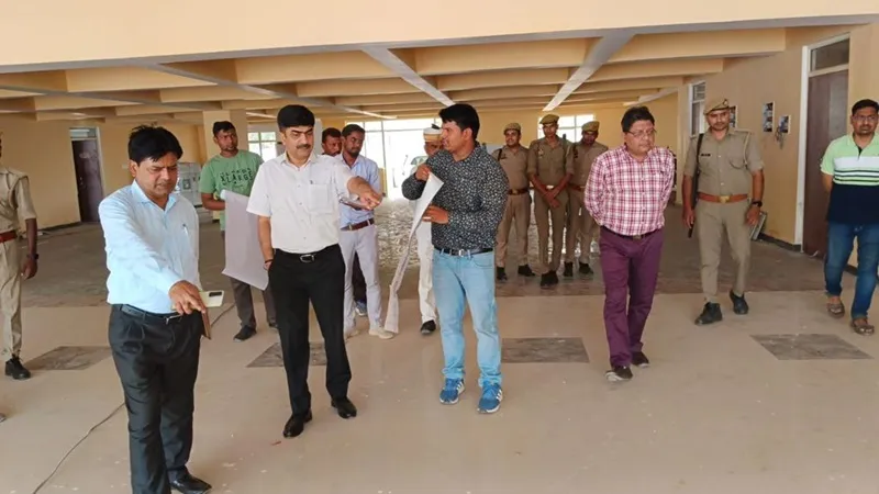 बस्ती: तीस जून तक पूरा करें इंजीनियरिंग व महिला पॉलिटेक्निक कॉलेज का निर्माण, निरीक्षण के दौरान बोले आयुक्त