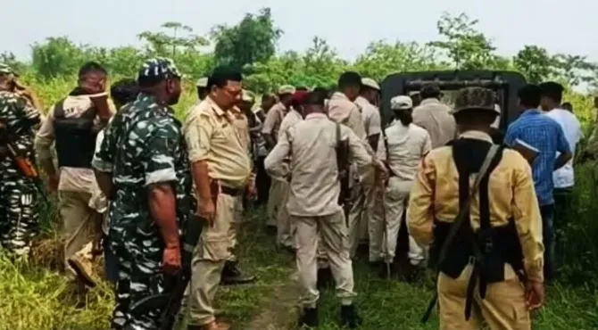 असम: सीमा पर गोलीबारी में दो लोगों की मौत, अरुणाचल प्रदेश से पांच गिरफ्तार