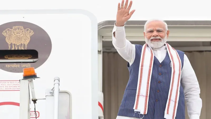 गोरखपुर को वंदे भारत ट्रेन समेत कई सौगात देंगे PM मोदी 