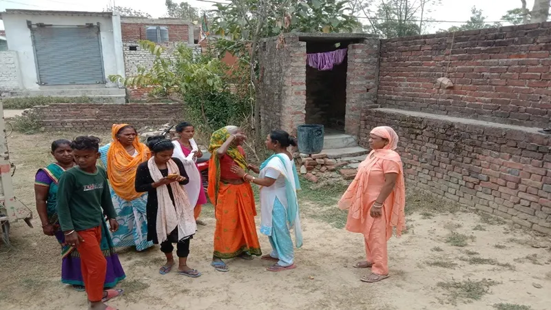 रायबरेली: कमरे में फर्श पर मिला वृद्ध का रक्तरंजित शव, पुलिस जांच में जुटी 