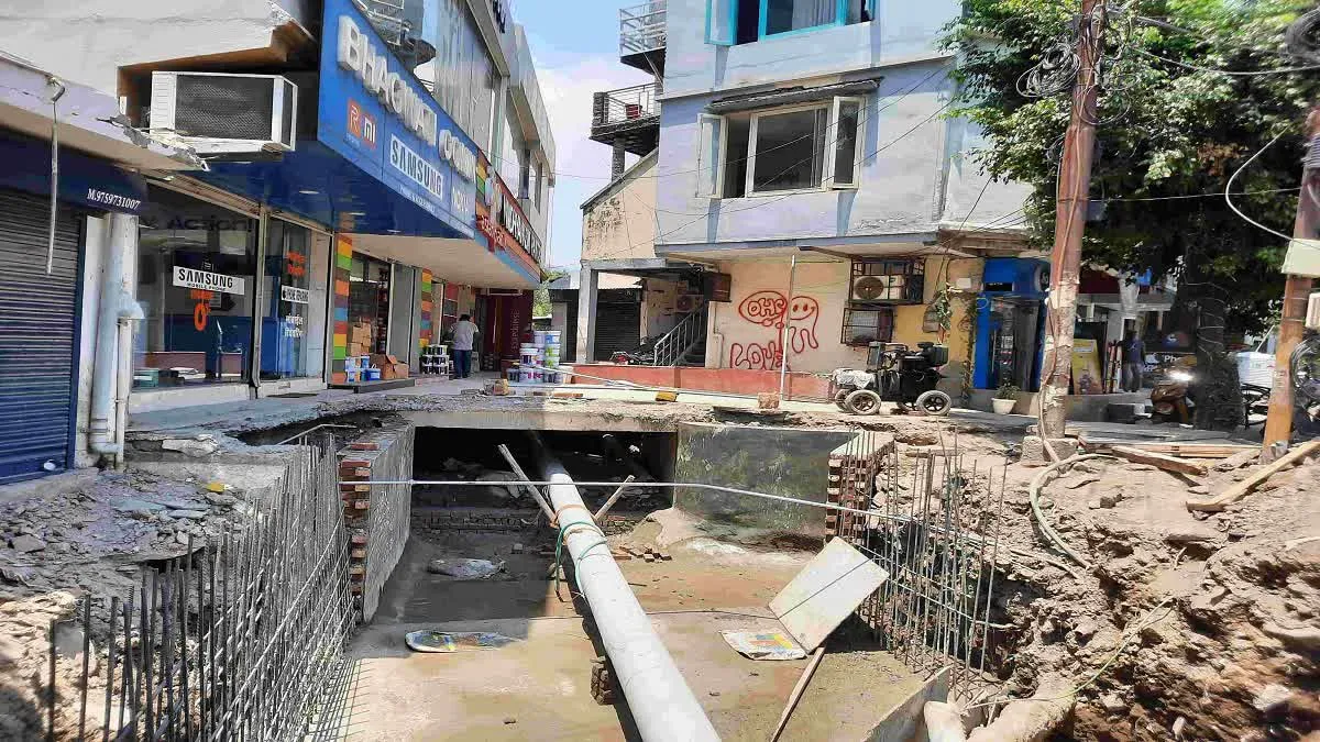 हल्द्वानी: कितने नाले हुए साफ, नगर निगम को पता नहीं