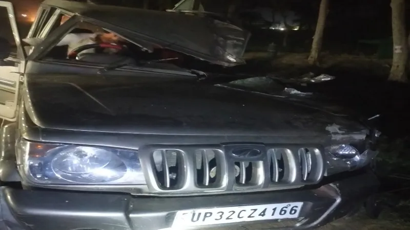 बहराइच : अज्ञात वाहन की टक्कर से बाइक सवार दो घायल