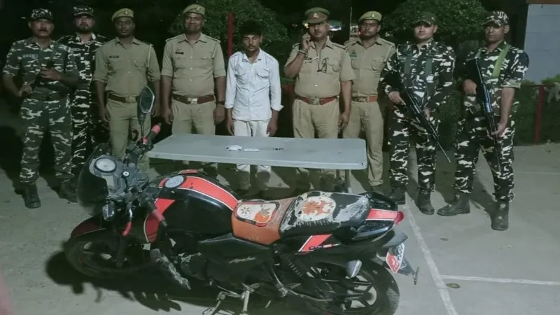 बहराइच : बाइक सवार नेपाली स्मैक तस्कर गिरफ्तार