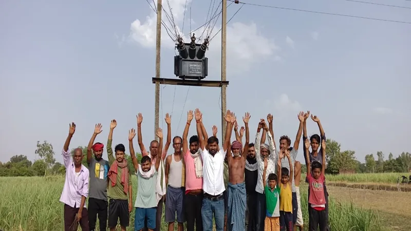 अयोध्या: एक माह में चार बार जला 25 केवीए ट्रांसफार्मर, लोग परेशान