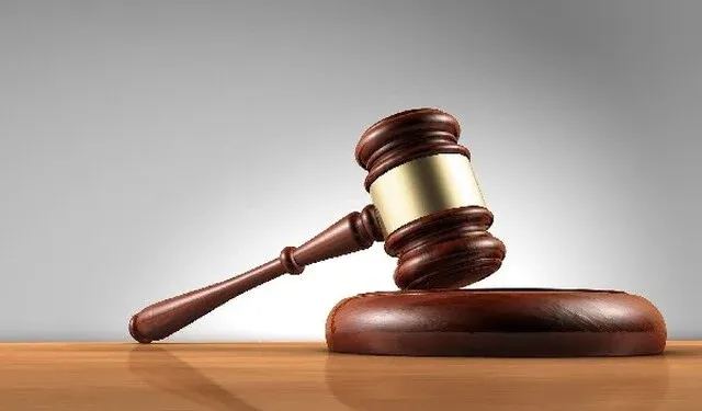 निलंबित IAS अधिकारी के पति को अग्रिम जमानत देने से न्यायालय का इनकार 
