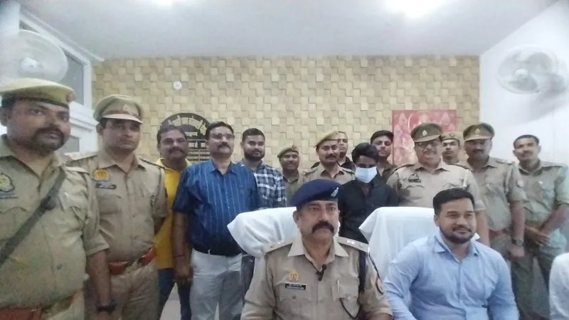 बहराइच : नकली नोटों का जखीरा बरामद, एक गिरफ्तार