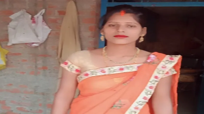 वाराणसी : दहेज के लिए विवाहिता की हत्या करने का आरोप, परिजनों ने लगाई इन्साफ की गुहार 