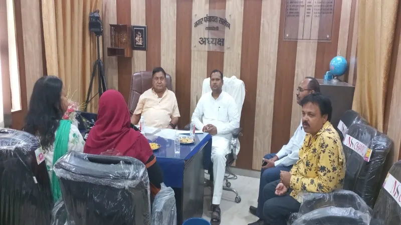 रायबरेली : विवादों में घिरी सलोन नगर पंचायत की पहली बोर्ड बैठक, हुआ हंगामा 