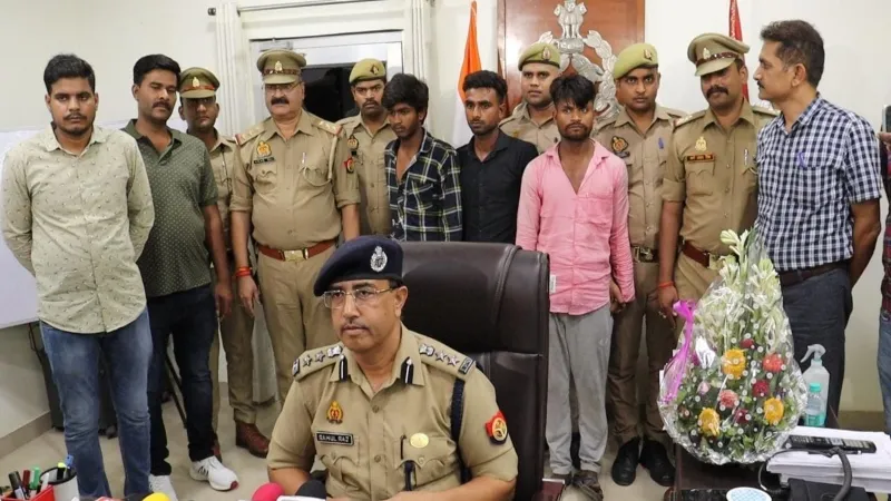 लखनऊ में गर्दन पर चाकू रखकर बुजुर्ग दंपति से घर में घुसकर लूट, तीन गिरफ्तार 