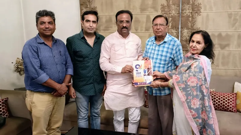 लखनऊ : प्रबुद्ध जनों से संपर्क कर मोदी सरकार की उपलब्धियों का दिया ब्यौरा 