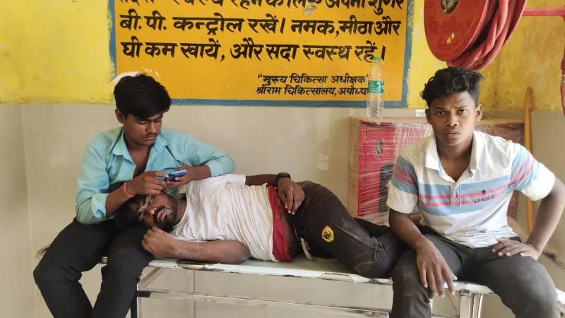 अयोध्या : सरयू में स्नान करते समय डूबे लखनऊ के तीन युवक, एक लापता 