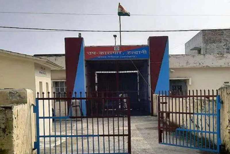 हल्द्वानी: कारागार में निखर रहा हुनर, उजाड़ने वाले बसा रहे बेजुबानों का घर