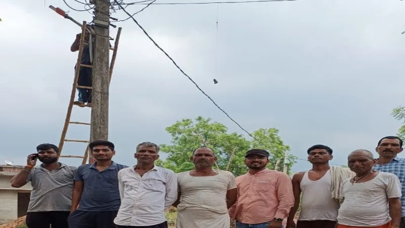 अयोध्या : रोशनी से जगमगाया नरायनपुर, मिली 54 स्ट्रीट लाइट