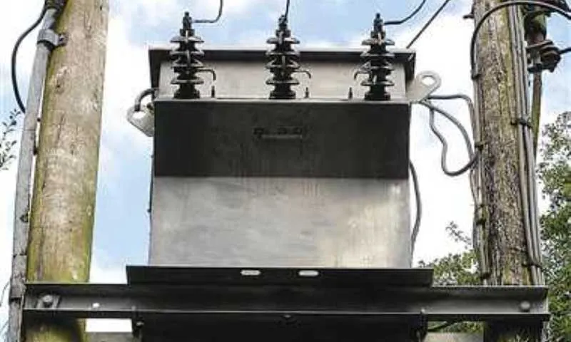 हल्द्वानी: राजपुरा में ट्रांसफार्मर न होन से बनी लो वोल्टेज की समस्या