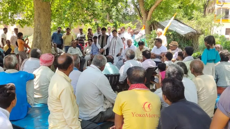 अच्छे दिनों का वादा कर BJP ने आम आदमी के जीवन में घोला महंगाई का जहर : नकुल दुबे