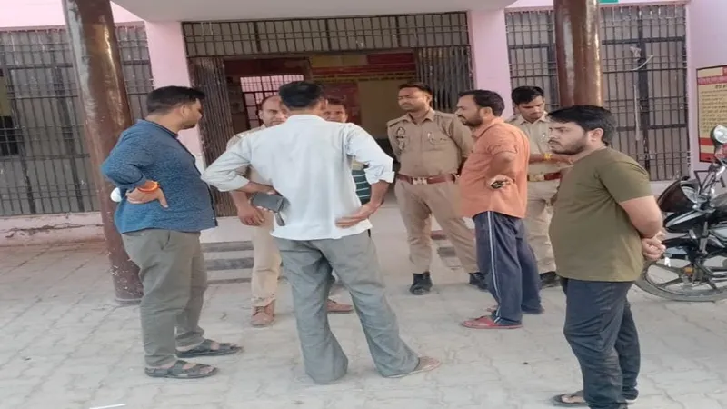 प्रतापगढ़ : बेकाबू कार ने तीन को रौंदा, महिला व उसके दो मासूम बेटों की दर्दनाक मौत