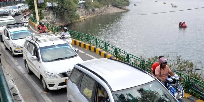 नैनीताल: हाईकोर्ट की फटकार के बाद प्रशासन अलर्ट, जाम से मिली निजात