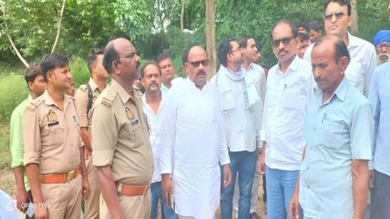 अयोध्या : नहीं मिली डॉ. अंबेडकर की चोरी हुई प्रतिमा, नई स्थापित