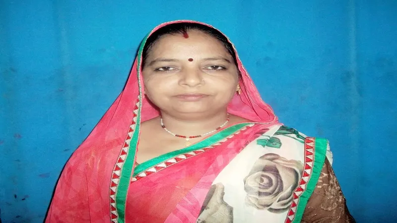 बस्ती : आशा कार्यकर्ता अंगूरा देवी पिछले साल पांच पुरुष नसबंदी करवा कर बनीं मिसाल