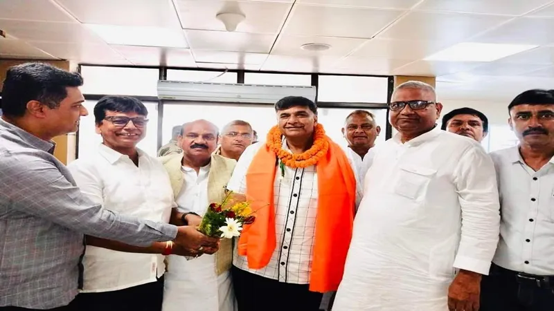 कानपुर : विपक्षी दलों की बैठक में अजय कपूर गुरुवार को पटना पहुंचे, बिहार कांग्रेस कमेटी ने किया जोरदार स्वागत