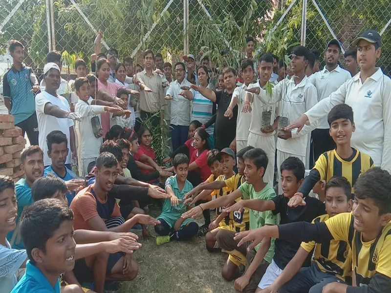 प्रतापगढ़ : विश्व पर्यावरण दिवस पर पौधरोपण कर लिया संरक्षण का संकल्प