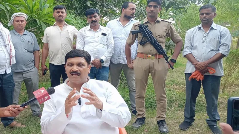 संत कबीर नगर : विधायक ने प्रेस कॉन्फ्रेंस कर केंद्र सरकार के नौ साल की उपलब्धियों को गिनाया, कहा कि मोदी सरकार ने देश का मान बढ़ाया