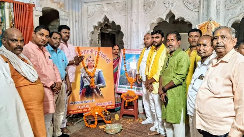 समाज के लोगों को एकजुट होने की जरूरत : बाबूराम गोंड