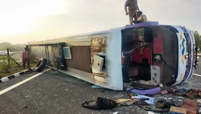 Agra Lucknow Expressway Accident (2)