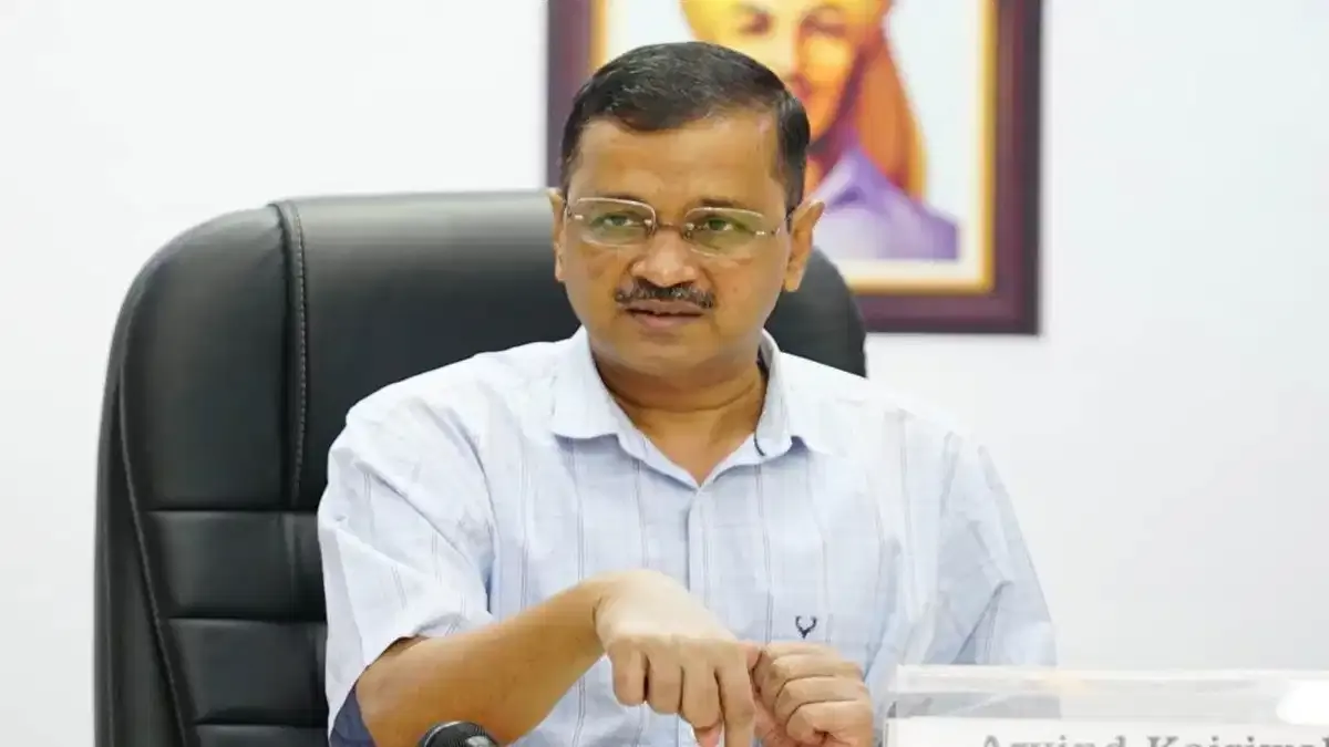 केजरीवाल ने गंदे पानी की समस्या का स्थाई समाधान करने के दिए निर्देश 