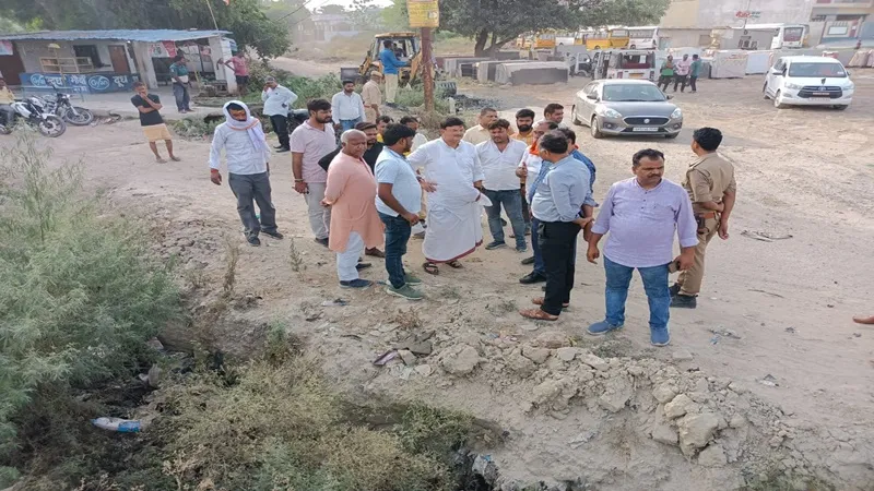 अयोध्या: मैदान में उतरे महापौर, अफसरों के छूट रहे पसीने