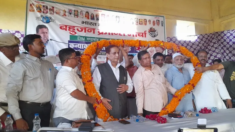 EVM भंडाफोड़ यात्रा का क्या फायदा जब वोट ही डालने नहीं दिया जा रहा : आजम खां