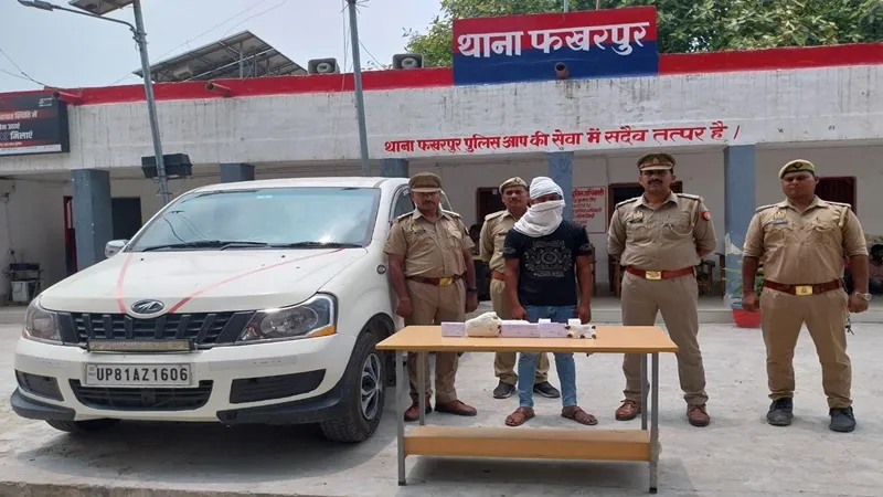 बहराइच पुलिस के हाथ लगी बड़ी सफलता, ब्राउन शुगर के साथ कार सवार को किया गिरफ्तार