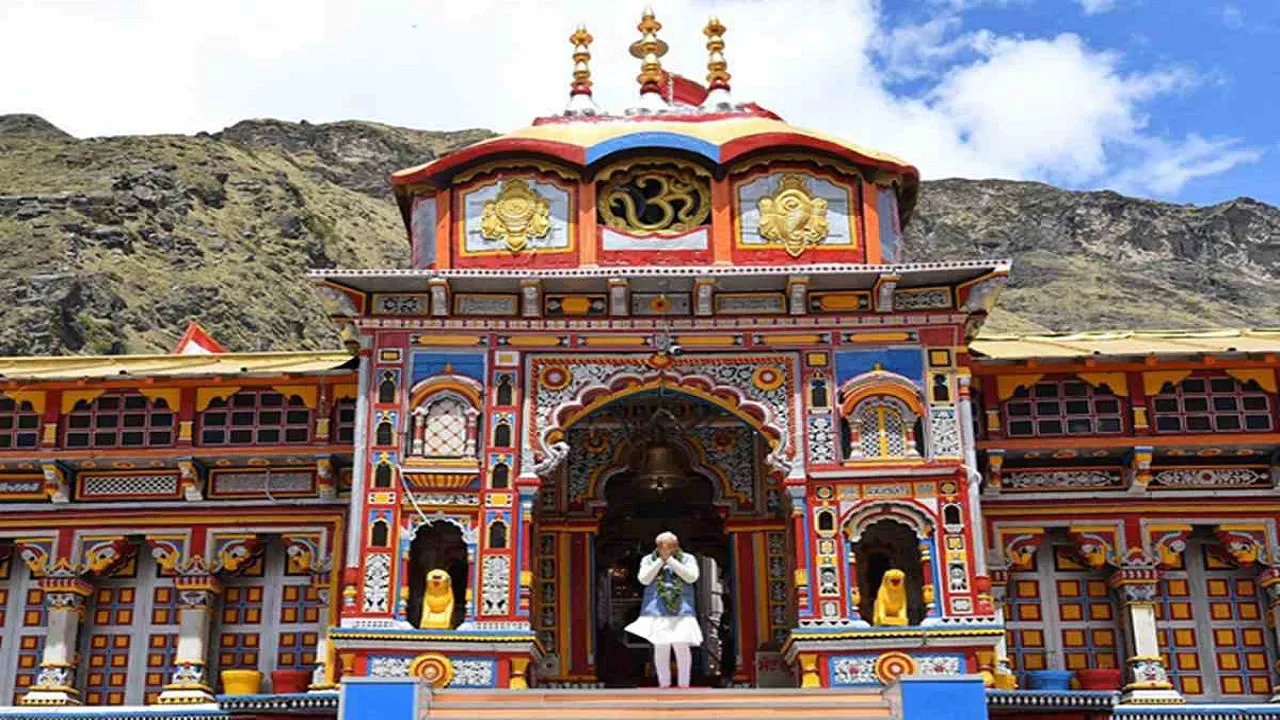 चमोली: बदरीविशाल के दरबार में भक्तजनों से हो रही ठगी, दर्शन के नाम पर लुट रहे श्रद्धालु