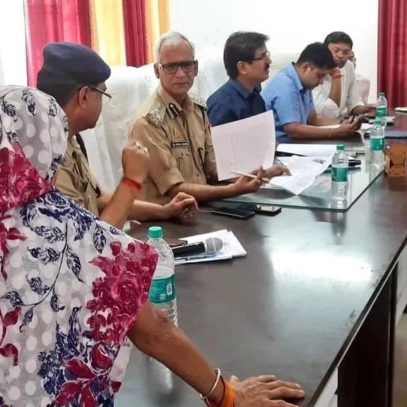 Banda News: बेटे-बहू करते थे प्रताड़ित, वृद्धा पहुंची तहसील दिवस, अधिकारियों ने फिर ये किया  