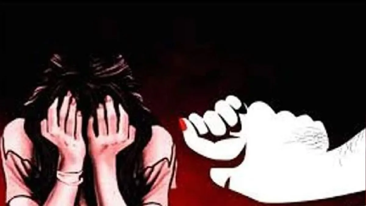 रामपुर: महिला के कमरे में घुसे चार शख्स, बारी-बारी से किया रेप...रिपोर्ट दर्ज