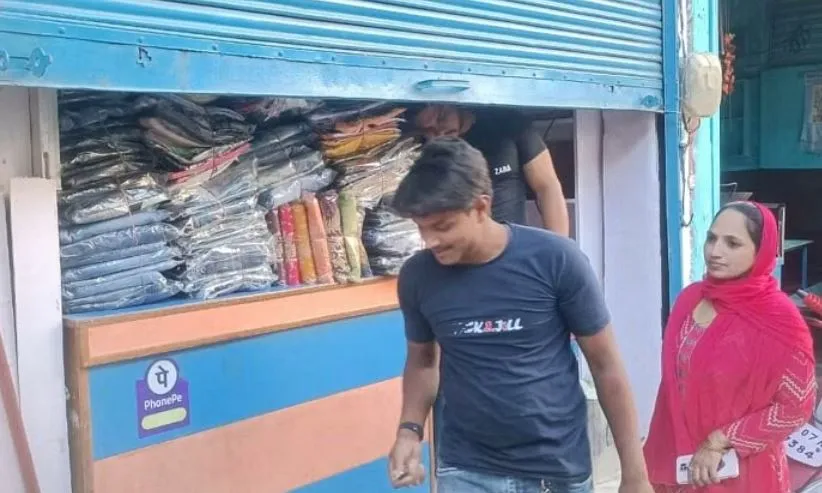 Uttarkashi: पुरोला में बवाल के बाद अब हालात सामान्य, मुस्लिम समुदाय के लोगों ने खोलीं दुकानें, खुशी का माहौल