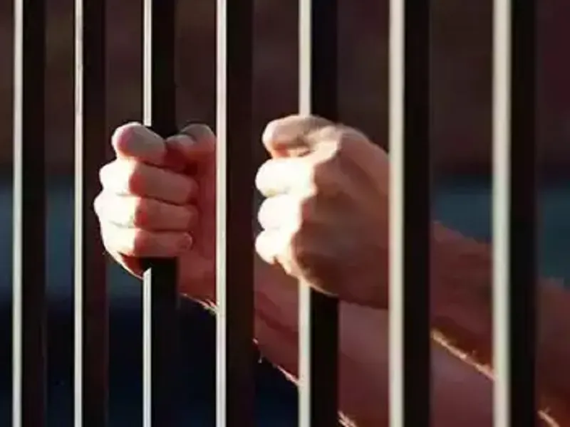 मुरादाबाद : पहले तंत्र क्रिया कर विवाहिता को प्रेम जाल में फंसाया, फिर किया दुष्कर्म...पुलिस ने इमाम को गिरफ्तार कर भेजा जेल