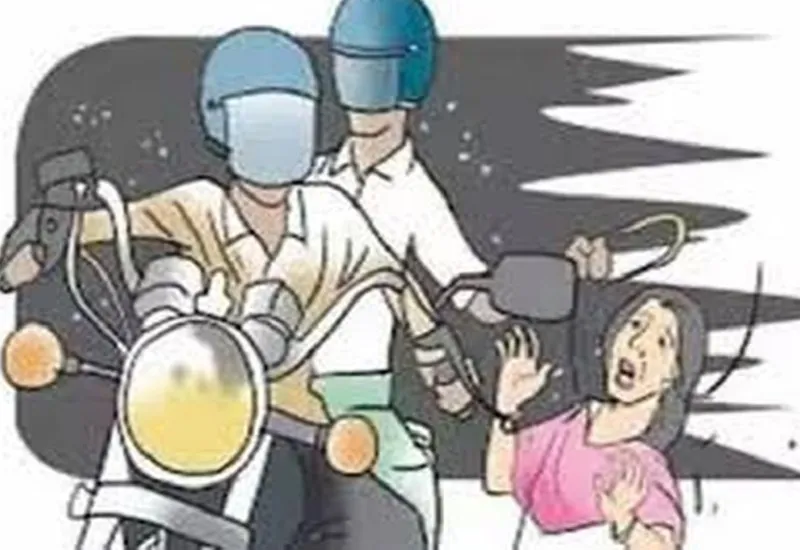रामपुर में फिर पुलिस के दावे हवा-हवाई साबित, दिनदहाड़े लूटे महिला के कुंडल
