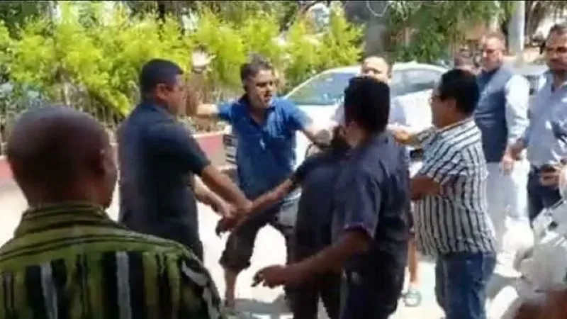 देहरादून: कैबिनेट मंत्री के सामने हुई युवक से मारपीट, वीडियो तेजी से हो रहा वायरल 